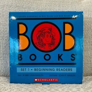 BOB books. 12 books in box.